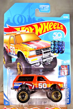 2018 Hot Wheels #53 HW Sports 6/10 CHEVY BLAZER 4x4 Orange w/Gold Beadloc Spoke