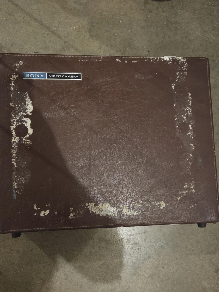 Cámara de video Sony AVC-3200 vintage con estuche original Foto 2 de 4
