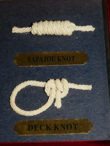 8" X 6" X 2 1/4" HIGH NAUTICAL SHIP KNOTS WOOD BOX - Picture 4 of 12