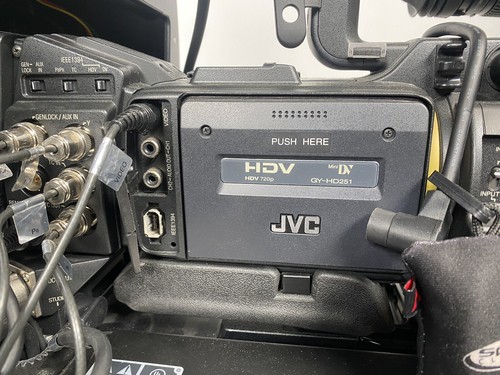 JVC Gy Hd251 Studio Caméra Utilisée Avec Rcu , Moniteurs, KA-HD250 Adaptateur - Photo 5/14
