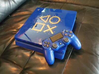 PlayStation 4 Days of Play Limited Edition Blue PS4 w/ Wall