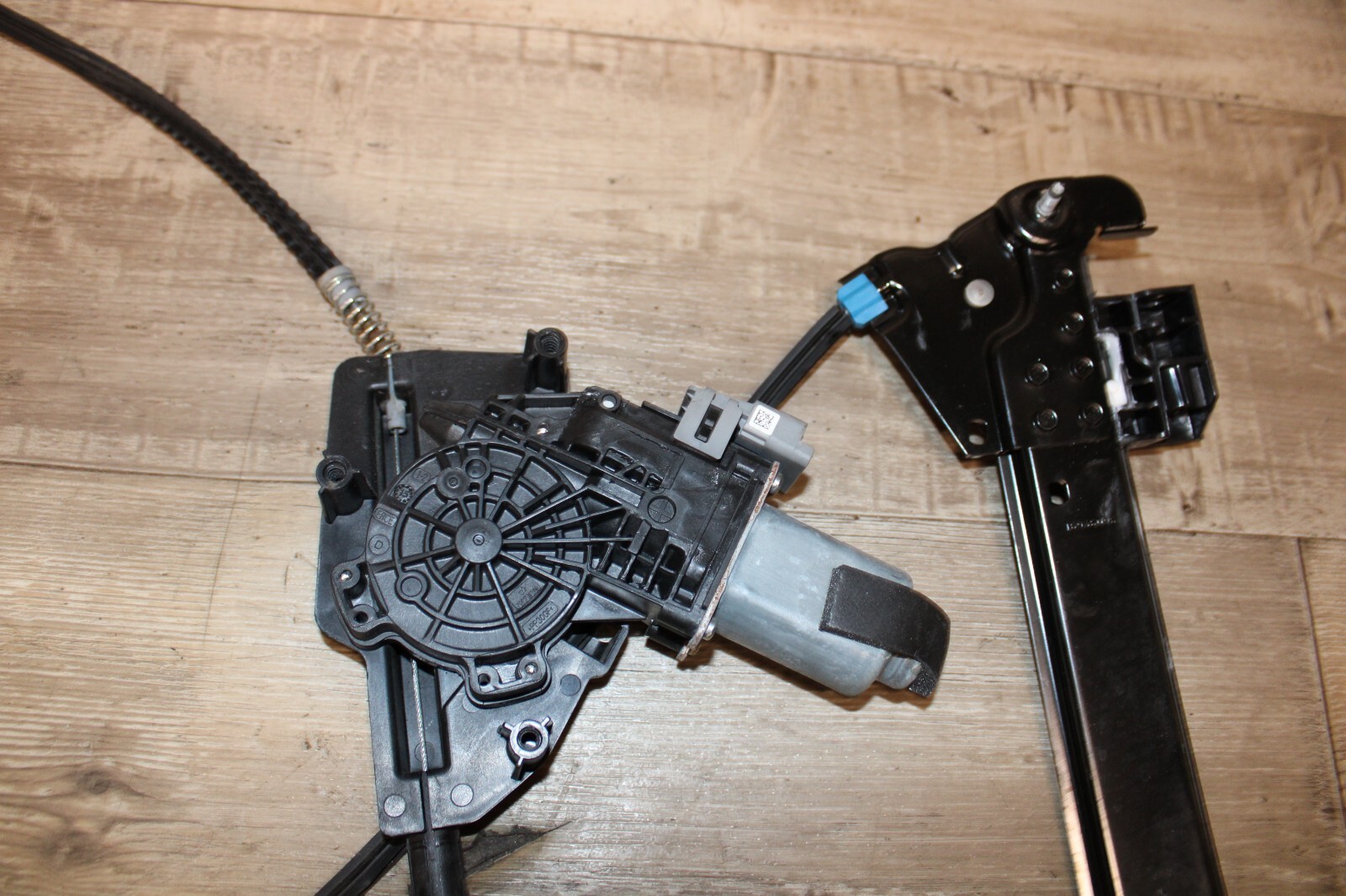 Picture 4 of 5