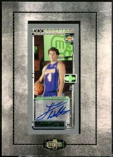 Luke Walton G Rookie Card 2003-04 Topps Rookie Matrix Mini Autographs #LW 