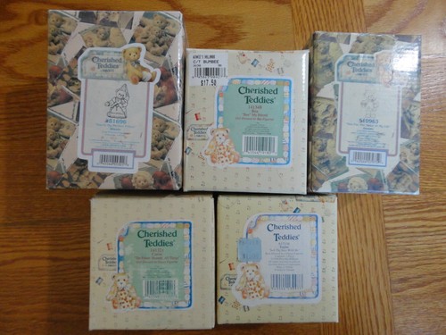Lote de 5 Peluches Queridos HALLOWEEN Carrie Winnie Taylor Dennis Bea Bee Gitana + - Imagen 2 de 12