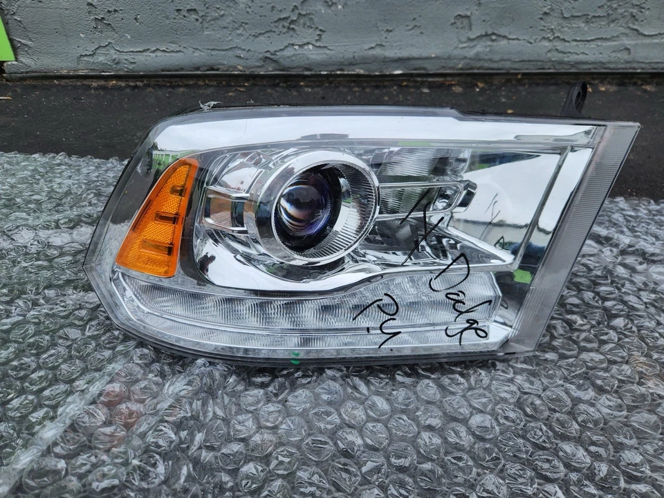 2013-2018 Dodge Ram 1500 2500 3500 Right Passenger Projector Chrome Headlight — 第 4/4 张图片