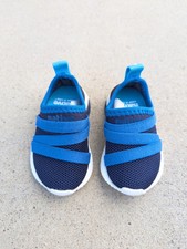 Native Phoenix Sneakers Slip On Size 4