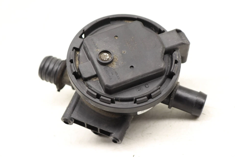 AUDI A4 QUATTRO 2017-2024 - Bomba de detección de fugas/interruptor de presión 5Q0906253C Foto 2 de 4