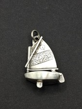 Segelboot Anhänger schöne Handarbeit Silber 925 maritim Einmaster Jolle Vintage