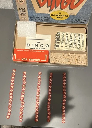 1960 Milton Bradley BINGO  wooden markers & numbers GAME Board VINTAGE FUN USA