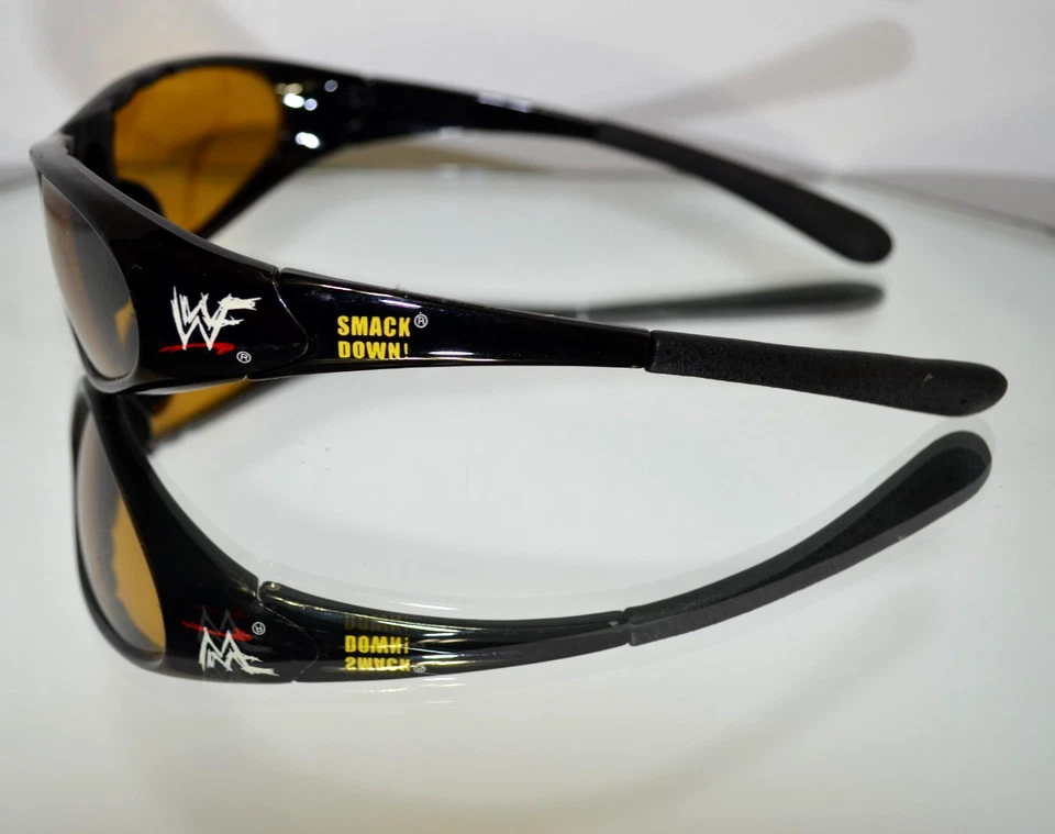 VERY RARE WWF Hulk Hogan "Smack Down" Sunglasses Black/Yellow Attitude Era - Image 2 of 4