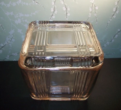 VINTAGE HAZEL ATLAS PINK DEPRESSION GLASS CRISS CROSS REFRIGERATOR DISH WITH LID