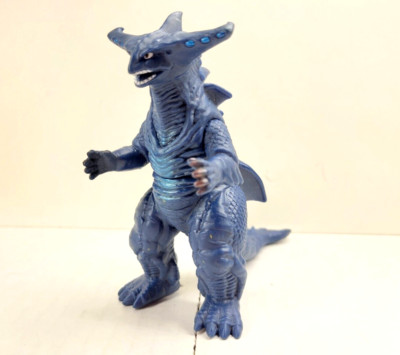 EN Eureka 4枚セット Legends Lagoras Ultraman Ultra Monster 500 Kaiju Spark Doll Figure