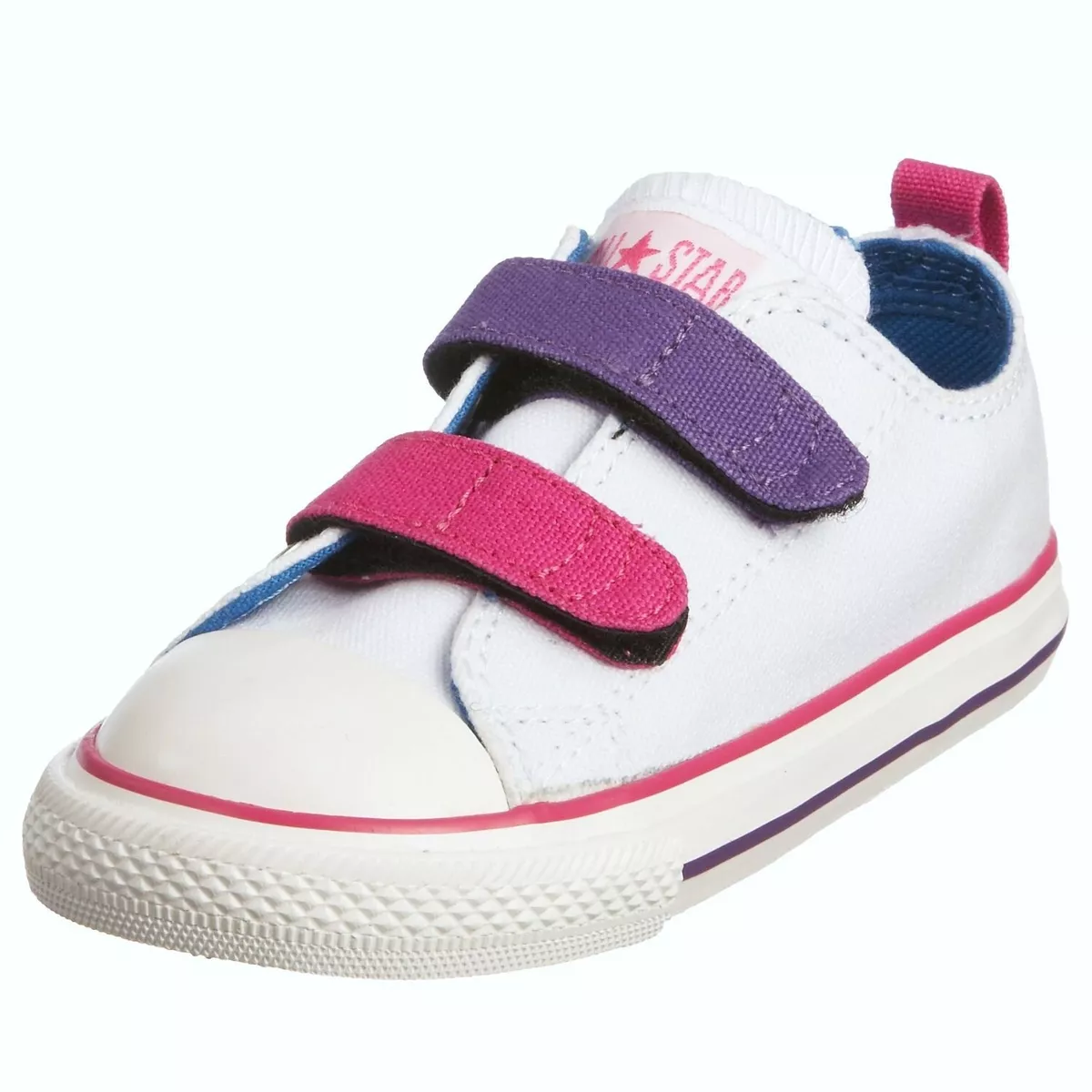 Baby girl 2024 converse size 2
