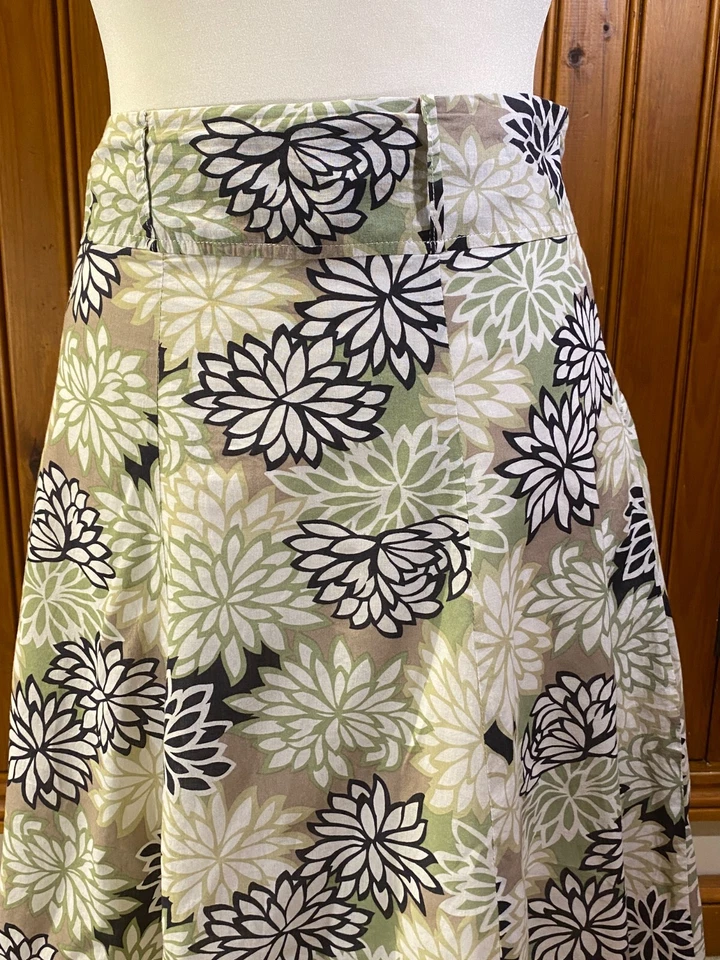 EPILOGUE Ladies Green Black White Floral Cotton Lined A-Line Skirt Size 12 - Image 4 of 4