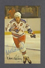 Dave Maloney signed New York Rangers vintage team issued hockey postcard