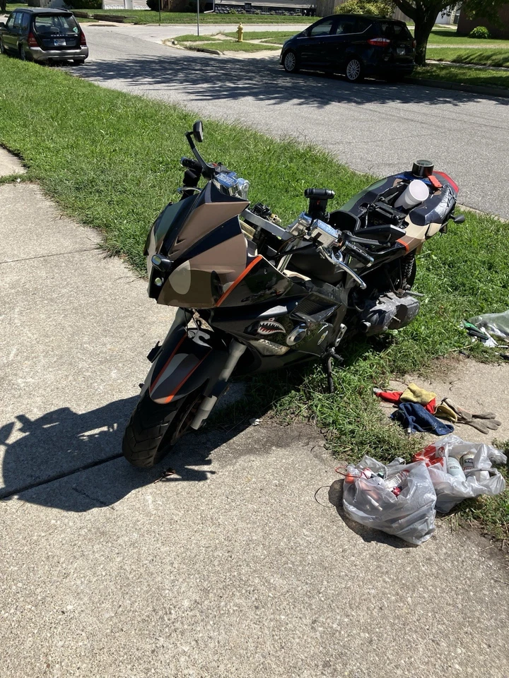 Leike Super Hornet 150cc 2015 transmisión automática y sistema de música Foto 3 de 4