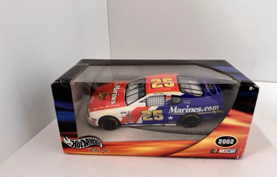 2 Hot Wheels Racing 1:24 Die Cast NASCAR 2002 Chevy Marines Race Car Diecast #25 Foto 3 de 4