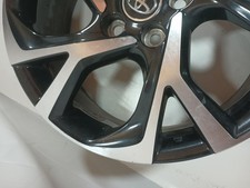 Used Wheel fits: 2018 Toyota C-hr 18x7 alloy 10 spoke Grade B