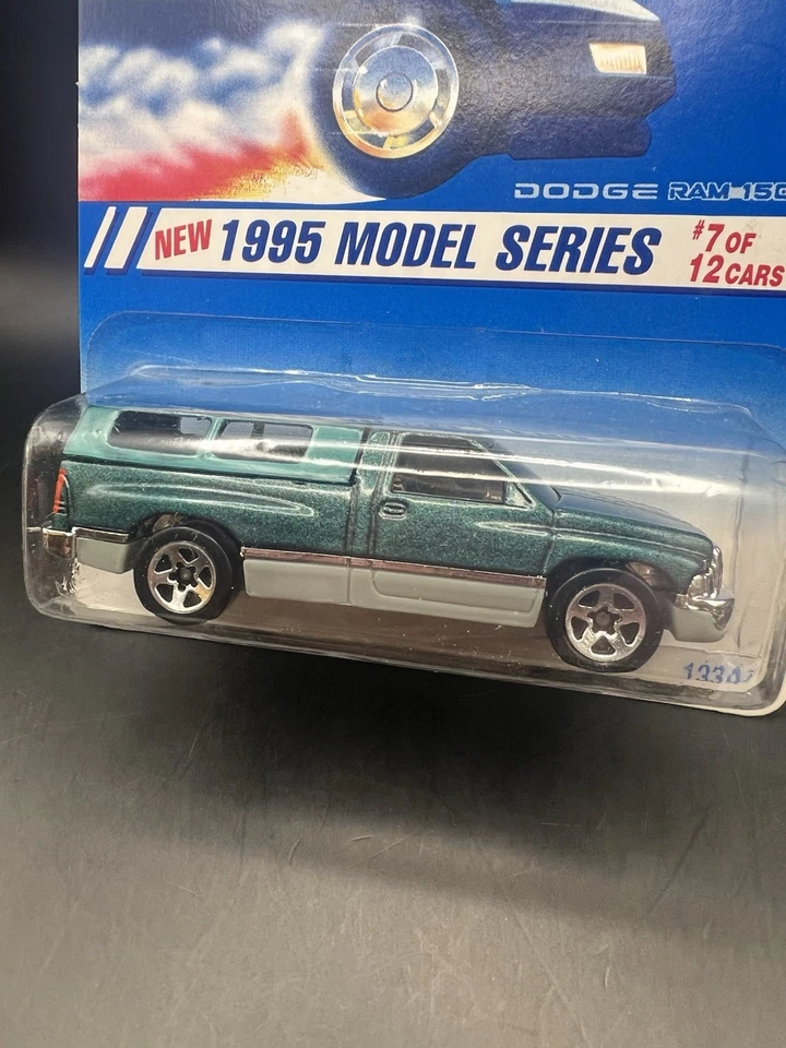 Dodge Ram 1500 serie modelo 1995 Hot Wheels en verde 5SP coleccionista #348 Foto 3 de 3