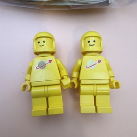 Lego - Classic Space  - 6926 - Mobile Recovery Vehicle - 99% Complete