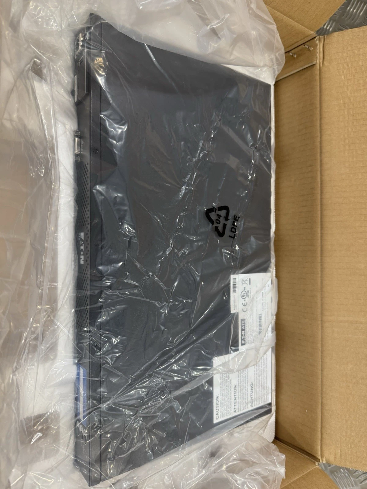 Eaton EATS220 1U Rack ATS 20A 208V 9001-5015-00P Brand New 6