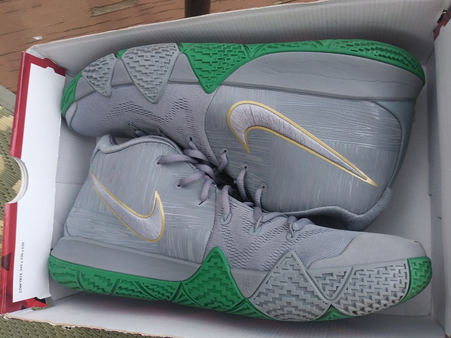 Nike kyrie 4 città di guardiani celtics verde grigio basket scarpa 943806 001 14 Nike kyrie 4 città di guardiani celtics verde grigio basket scarpa 943806 001 14