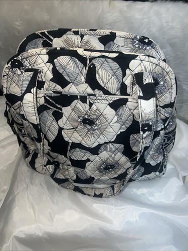 Vera Bradley Sweet Pleat Tote Camellia - Excellent Condition - Picture 5 of 8