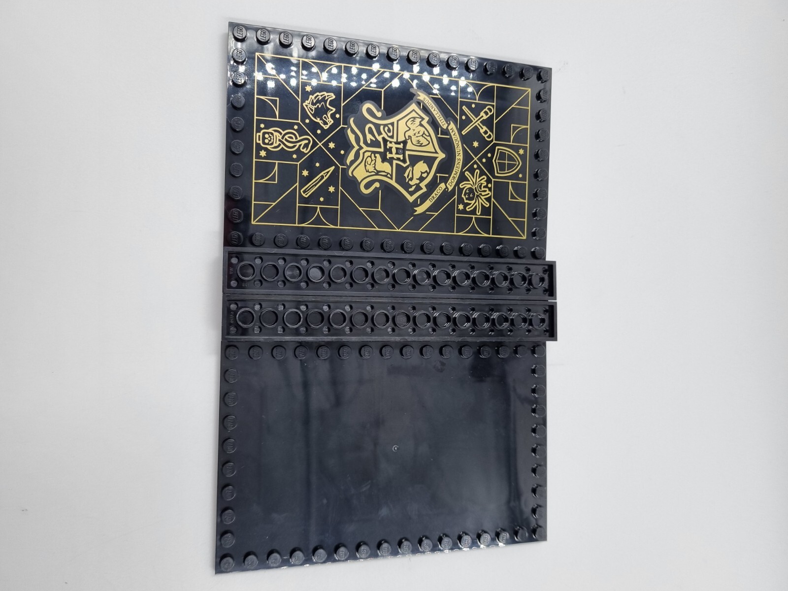 LEGO HARRY POTTER SPELL BOOK WIZARD CREST BLACK GOLD NEW (E13) eBay