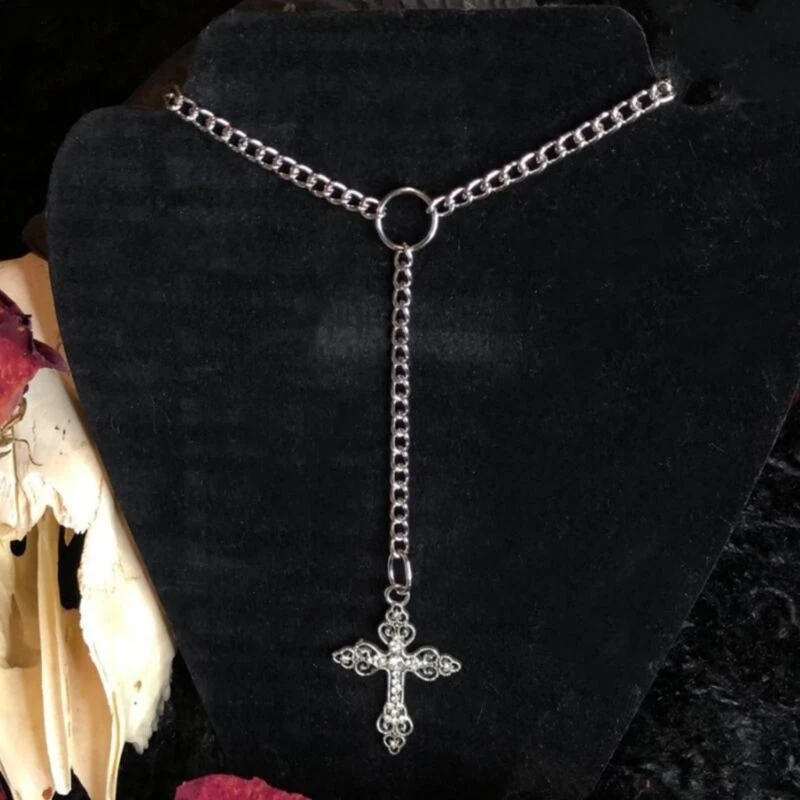 Gothic style best sale necklace