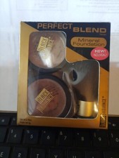 Black Radiance True Complexion Loose Powder Duo 8201 Light 2 Powders  Brush