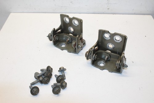 2003 - 2009 HUMMER H2 SUT REAR LEFT DRIVER SIDE DOOR HINGE OEM - Picture 2 of 7