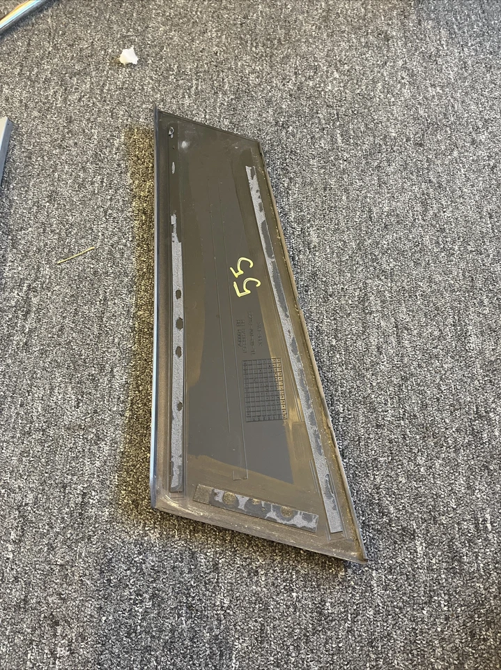 08-12 Buick Enclave Driver Cuarto Trasero Ventana Plástico Moldura Borde PASO DERECHO Foto 2 de 2