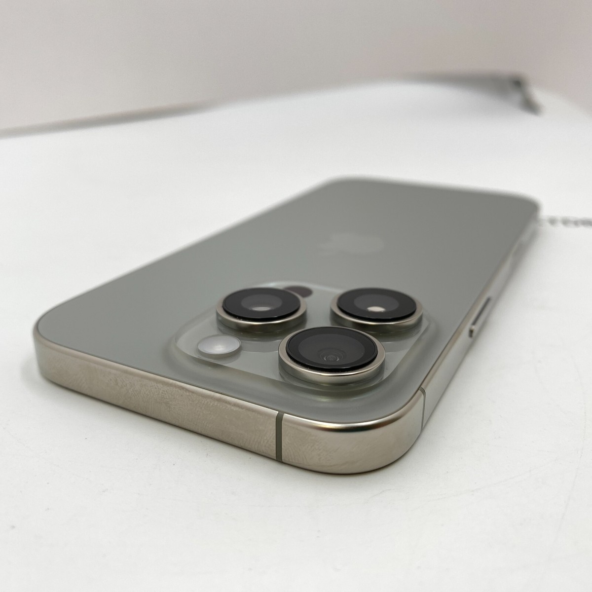 Apple iPhone 16 Pro - 128GB - Natural Titanium (Unlocked) - Open