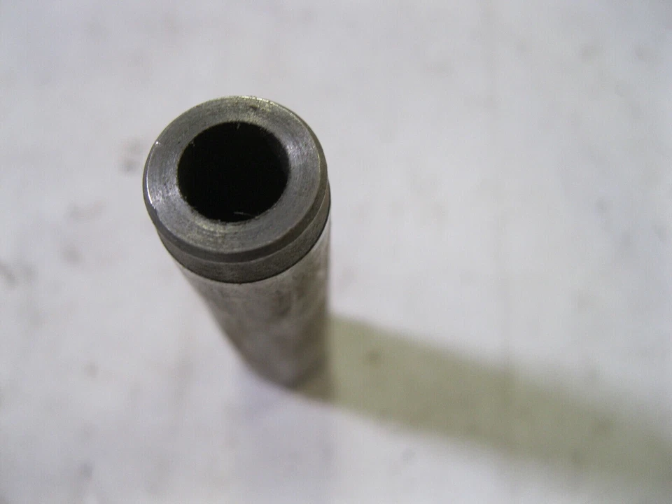 Engine Valve Guide Sealed Power VG-675 Foto 3 de 4