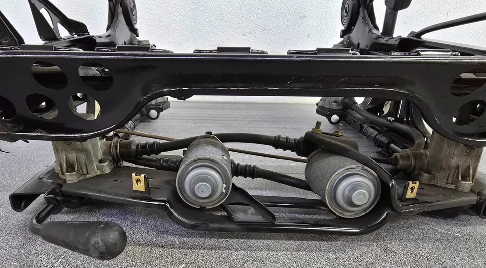 VERY NICE USED ORIGINAL PORSCHE 911 964 993 944 968 POWER SEAT BOTTOM FRAME - Imagem 4 de 4