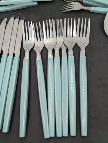 Vintage Flatware 44 pieces Atomic MCM Stainless Teal Green/Blue Plastic Handle - Picture 12 of 16
