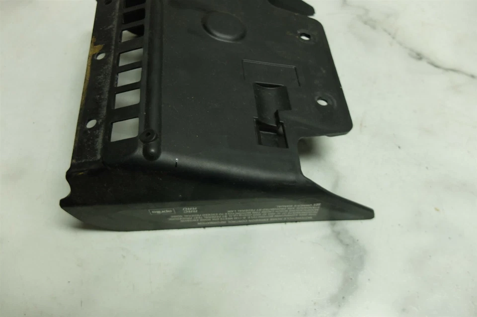 04 Aprilia RSV 1000 R RSV1000 后背内挡泥板盖盘 — 第 2/4 张图片