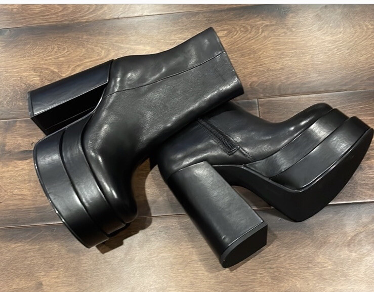 【スティーブマデン】コブラブーティ COBRA Black Women's Platform Bootie – Steve Madden