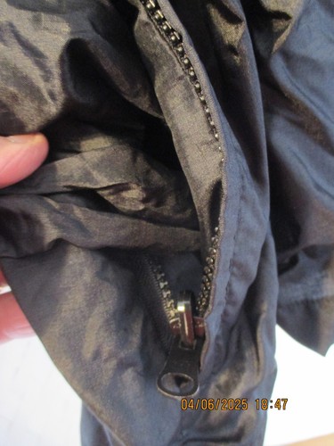 Eddie Bauer Waterproof Packable Hooded Parka Raincoat Mens L - Picture 5 of 9