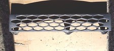 Calandre Nissan BLUEBIRD
