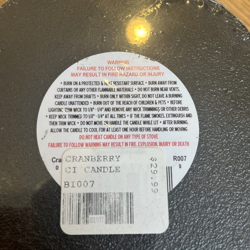 Classic Farmhouse Cranberry Scented Skillet Candle Retails For $30 - Picture 3 of 4