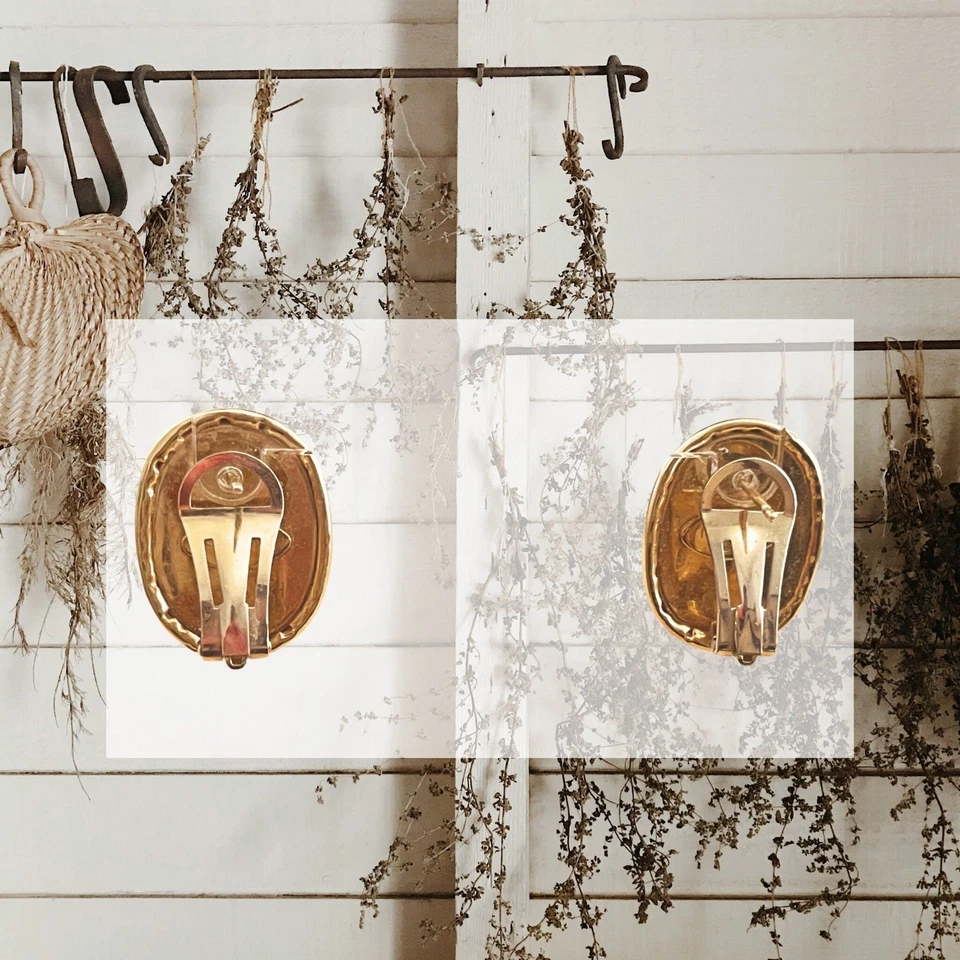 VTG 14K Gold Cameo Earrings Clip-On Oval Lady Portrait Relief Estate Jewelry - Image 4 of 4