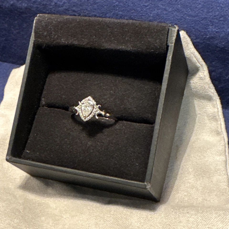 Anillo de compromiso - oro blanco 14k - 3/4 C TW pera diamante/halo - antiguo - certificado GIA Foto 3 de 4