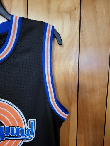 Space Jam Basketball Jersey SMALL Bugs Bunny #1 Mesh Stitched On Looney Tunes C4 - Picture 5 of 7