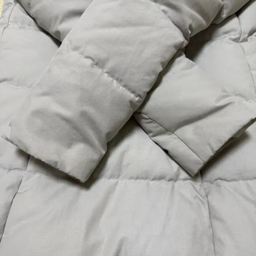 Moncler Astoria Steppestone Puffer Jacket - Women's thumbnail 3