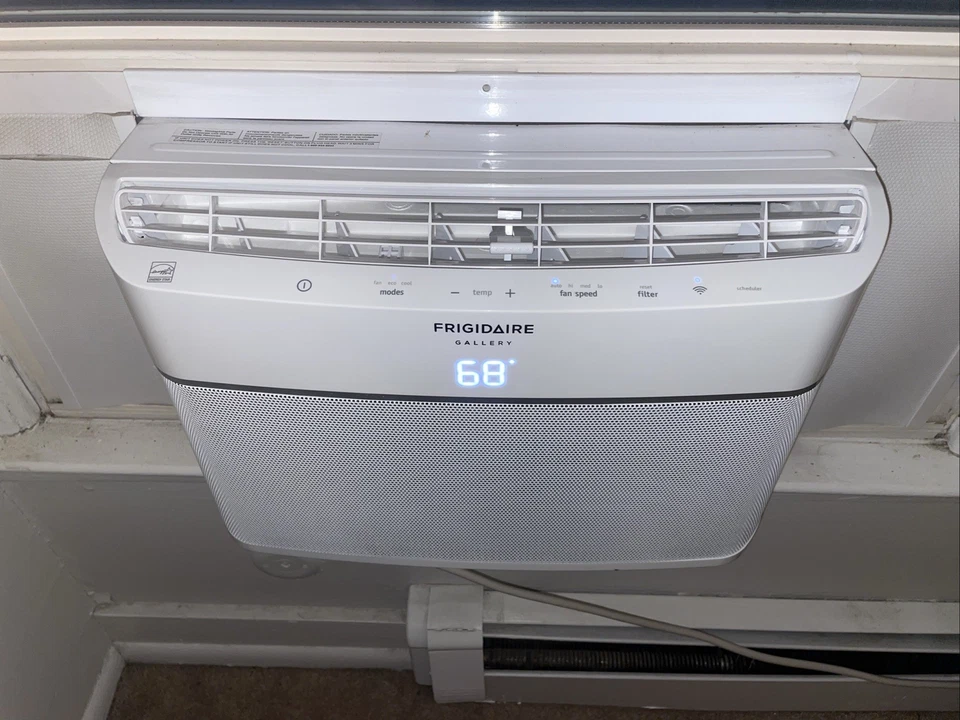 Controle remoto controlado por aplicativo Wifi Frigidaire branco 8000 BTU 499$ MSRP - Imagem 3 de 3