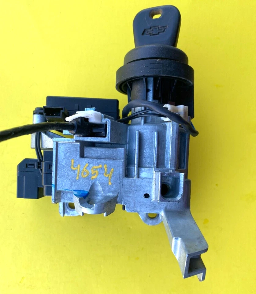 Chevrolet Silverado 2500 HD 2014-2020 interruptor de encendido bloqueo con llave OEM 13500157 Foto 2 de 4