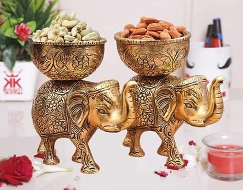Ethnic Brass Elephant Urli Bowl - Stunning Home Decor Piece Multiuse for Candle - Picture 6 of 6