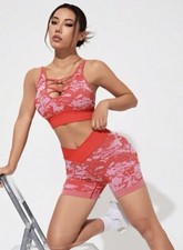 Yoga Set Size Medium Women s Seamless Sports Bra High Rise Shorts Camouflage