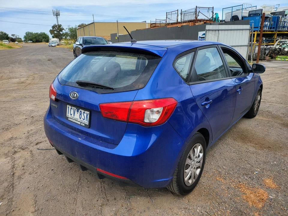 Kia Cerato Right Front Door Trim TD 10/2008-03/2013 - image 3 of 4